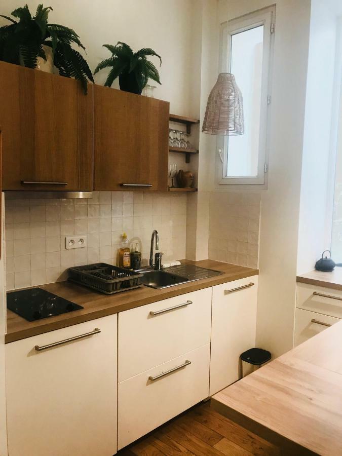 Апартаменты Parisian Cosy Flat Экстерьер фото